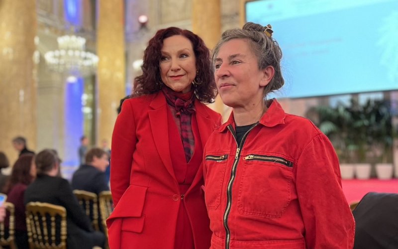 Ilse Weber und Reni Hofmüller bei der Verleihung des Österreichischen Kunstpreises.