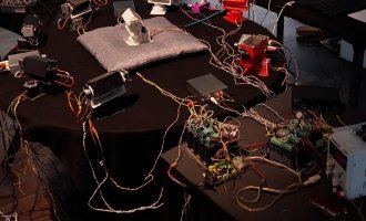 esc-mkl_SwarmOfSpeakers-StefanDoepner esc-mkl_SwarmOfSpeakers-StefanDoepner